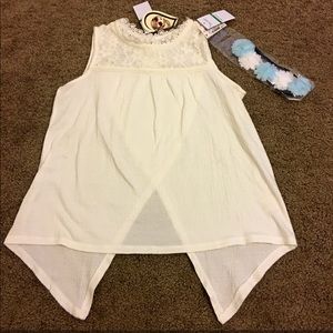 NWT Girls’ L Belle Du Jour Top